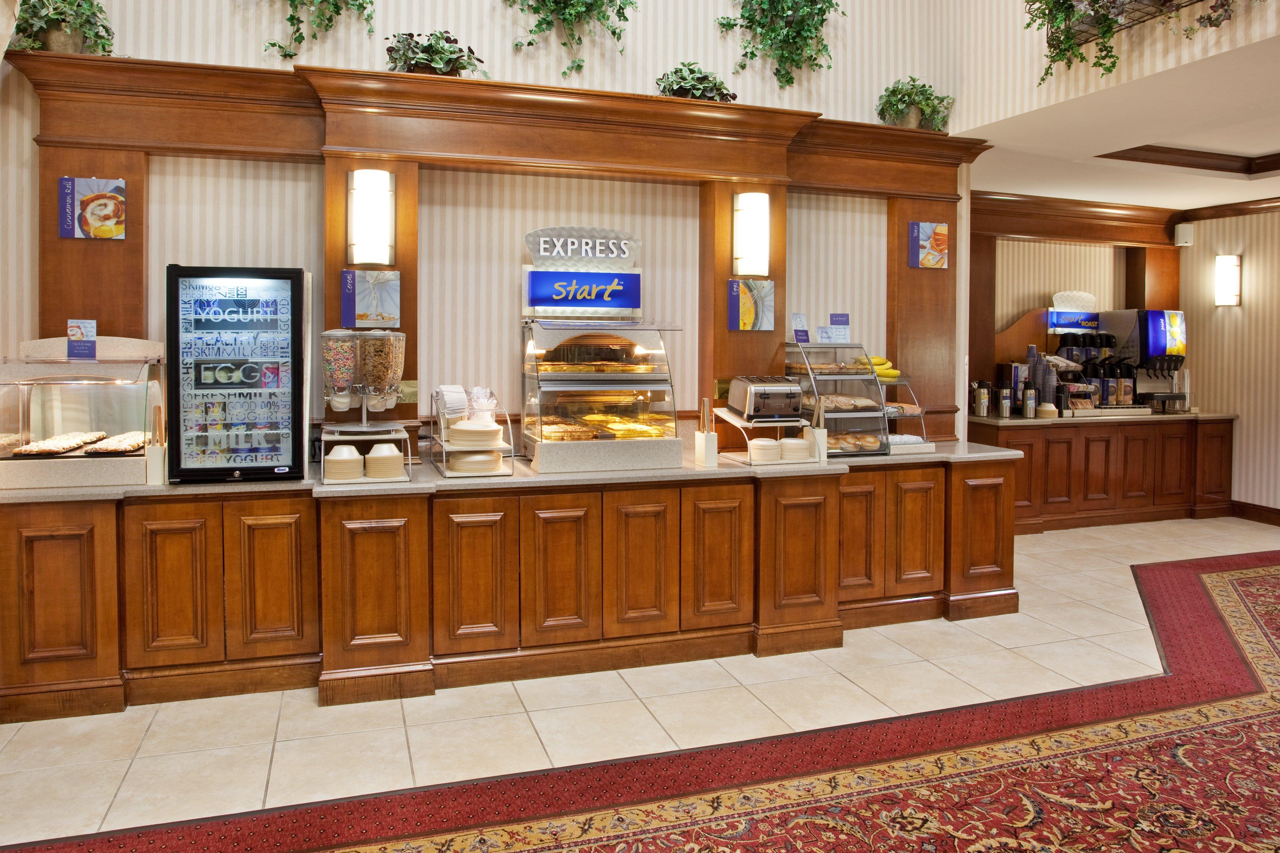 Holiday Inn Express Hotel & Suites Marion By Ihg Екстер'єр фото