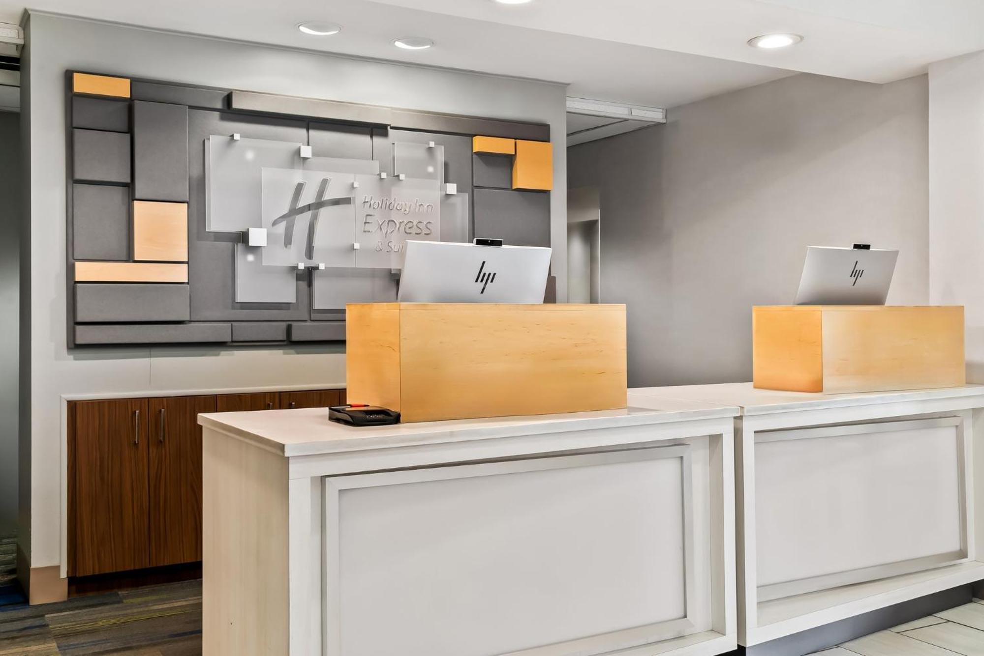 Holiday Inn Express Hotel & Suites Marion By Ihg Екстер'єр фото