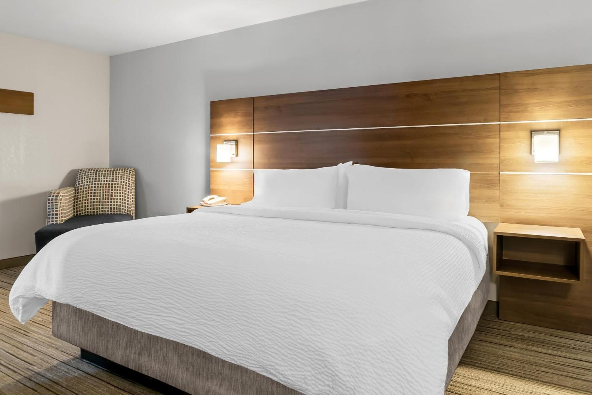 Holiday Inn Express Hotel & Suites Marion By Ihg Екстер'єр фото